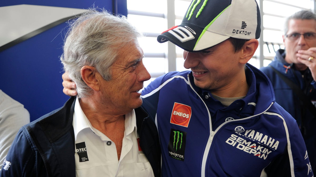 Jorge Lorenzo, Giacomo Agostini 1200